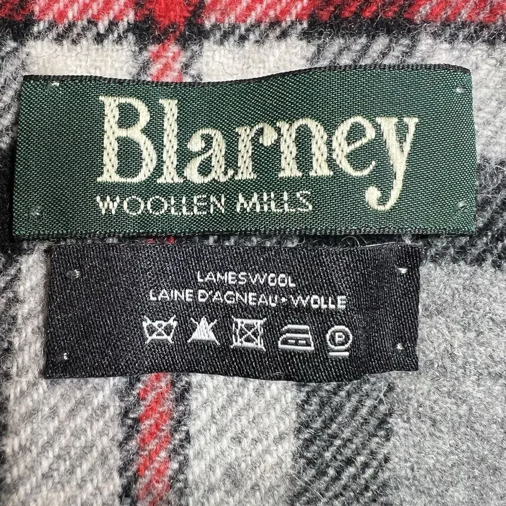 Blarney Woolen Mills Gray Black Red Scottish Tartan Scarf Premium Green Tag 61